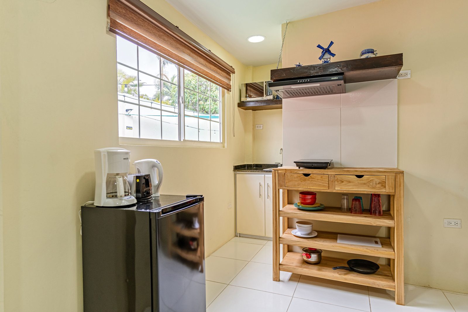 Apartment 5 · kitchenette and coffee station
