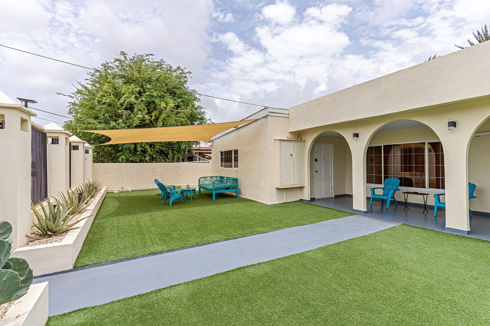 See this apartment The entire property